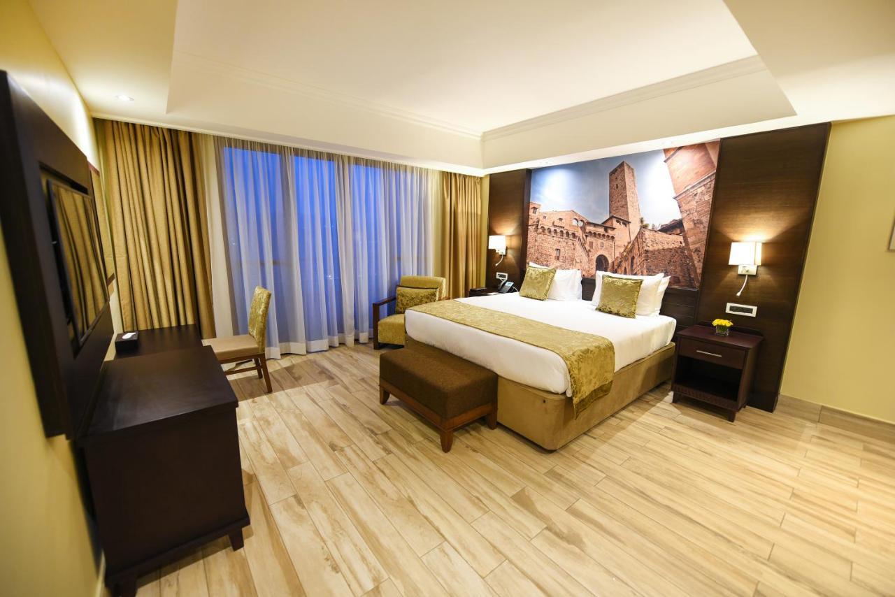 Mestil Hotel&Residences Kampala Exterior foto